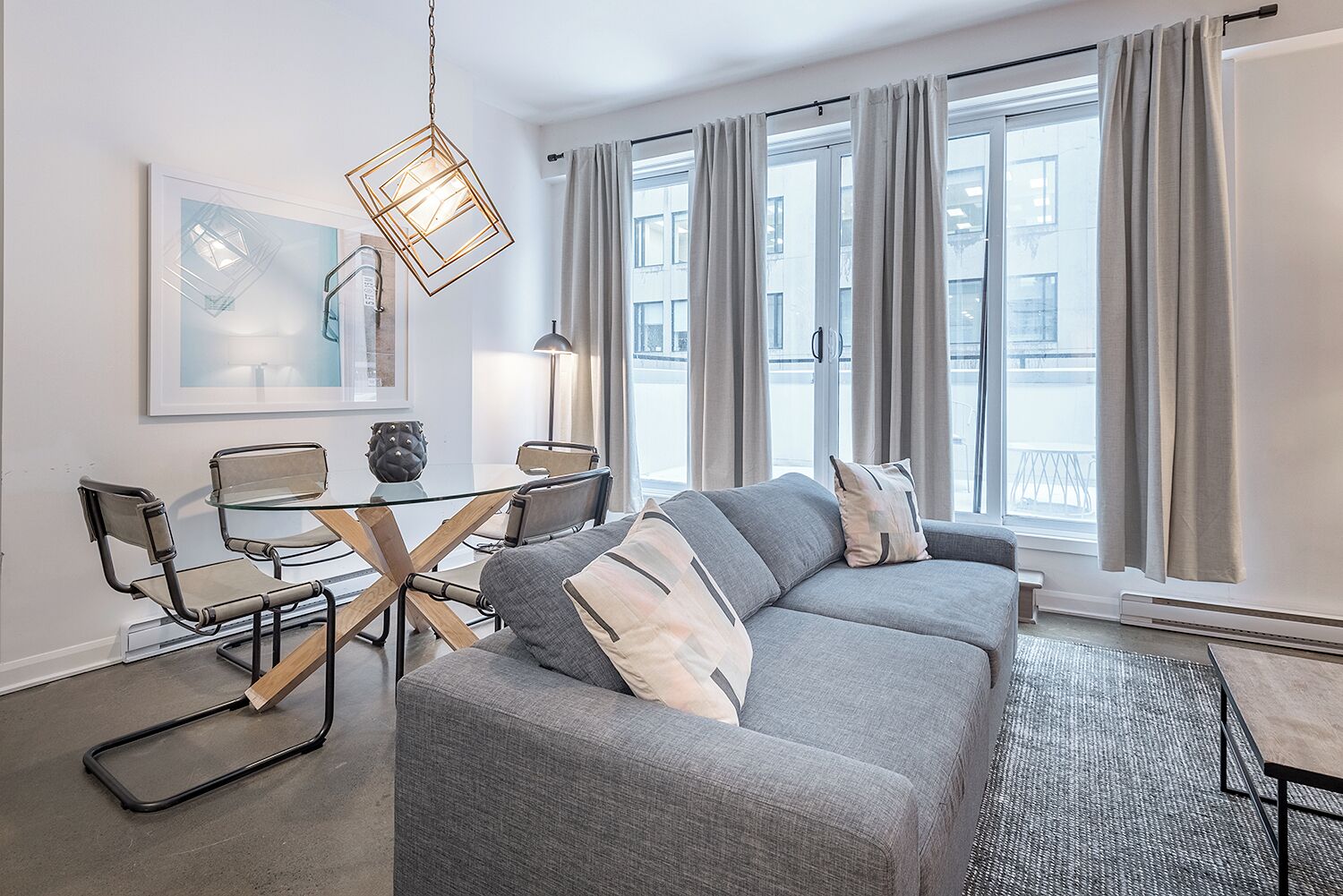 Comfort Condo, City View | Living area