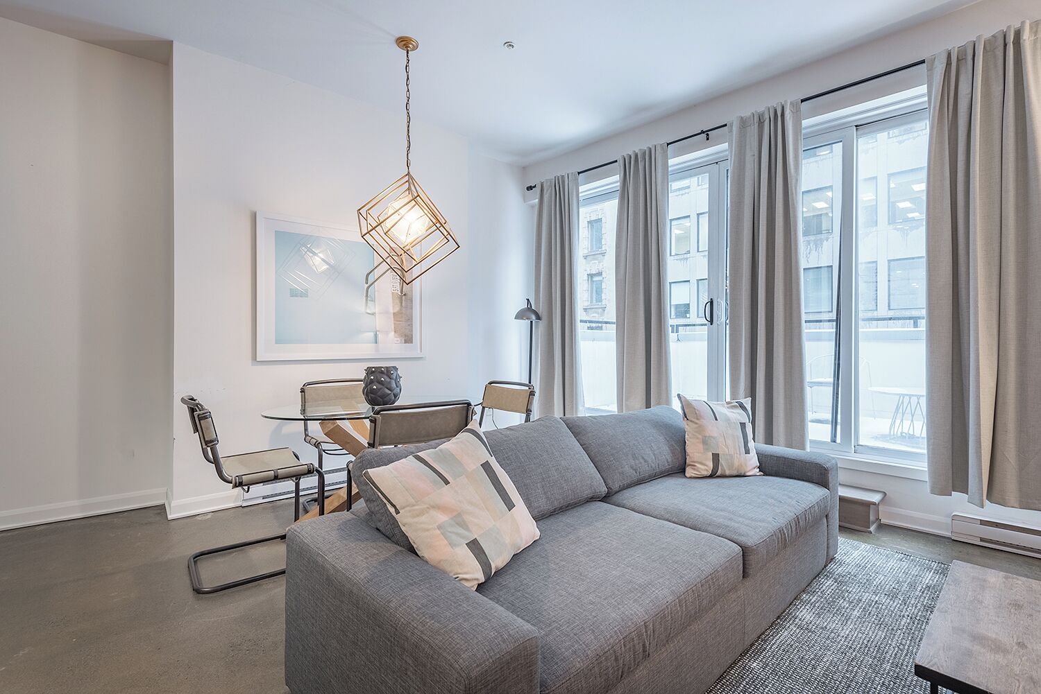 Leilighet – comfort, byutsikt | Oppholdsområde