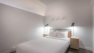 Condo superior, vista a la ciudad | Cortinas blackout, insonorización y tabla de planchar con plancha