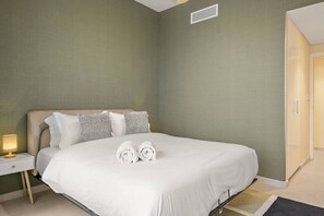 Room - FIRST CLASS | 2BR | Stylish | Steps to Dubai Mall (Downtown)