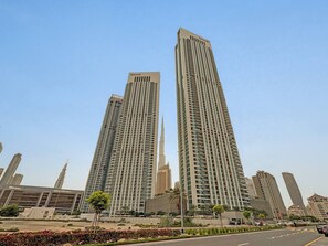 Exterior - FIRST CLASS | 2BR | Stylish | Steps to Dubai Mall (Downtown)