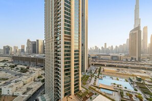 Exterior - FIRST CLASS | 2BR | Pool & Burj Khalifa View (Downtown)