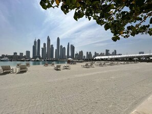 Beach - FIRST CLASS | 1BR| Luxury Bliss Near the Beach (Dubai Harbour)