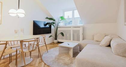 Stunning apartment by the lakes