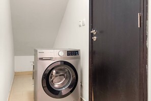 Interior - FIRST CLASS | 3BR | Tranquil Vibes Retreat (JLT)