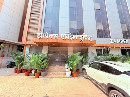 Exterior. Hotel Zampex Executive