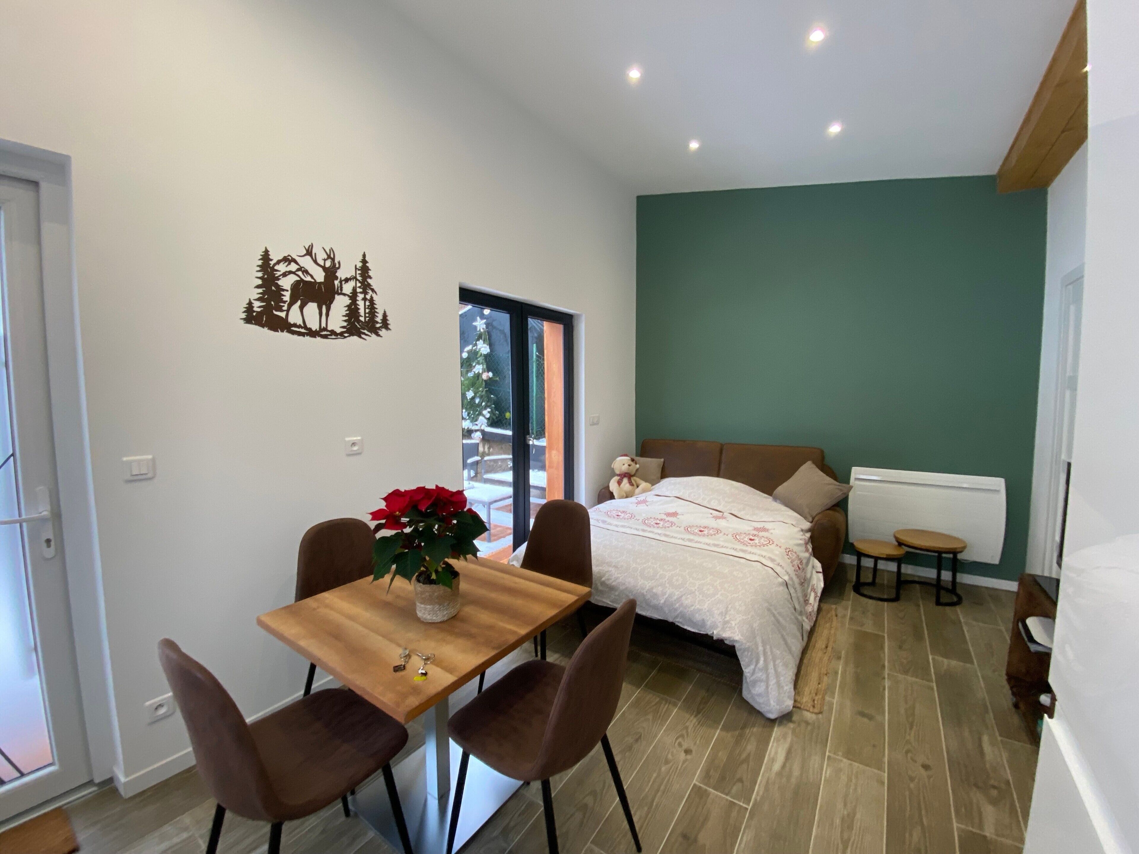 Fer et planche à repasser, Wi-Fi, draps fournis