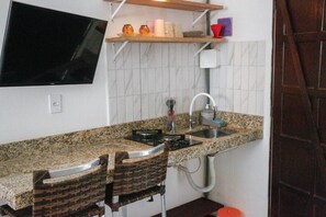 Huone, keittiö | Yksityinen keittiö | Mikroaaltouuni