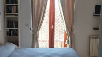 3 camere, Wi-Fi, lenzuola