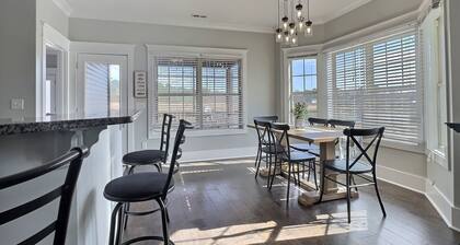 Pond Front Manor - A private home on a stocked pond with easy access to the lake