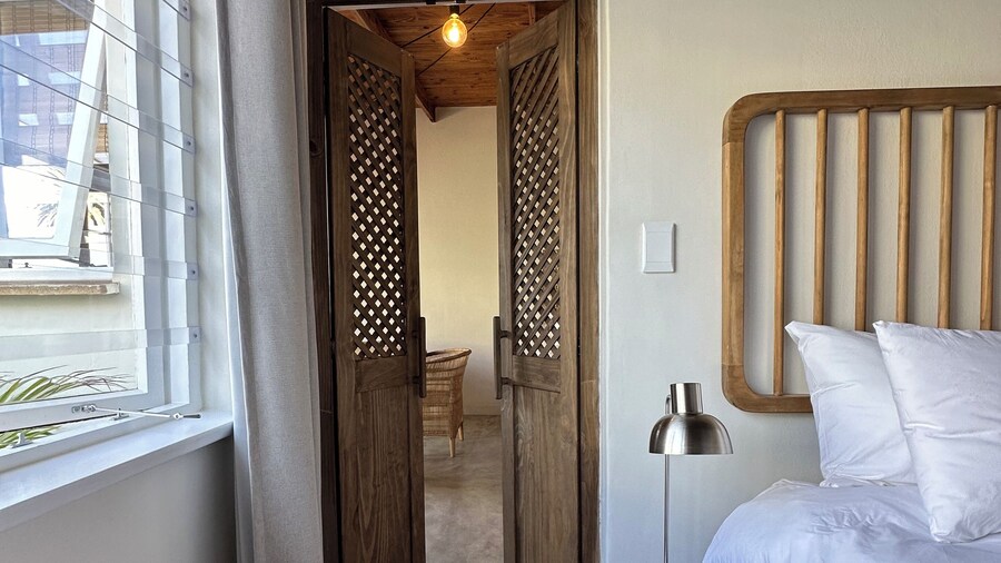 Charlie's Guesthouse