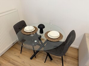 Dining - Ground Serenity (Saint-Gilles)