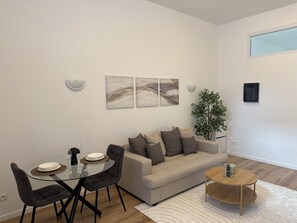 Smart TV - Ground Serenity (Saint-Gilles)