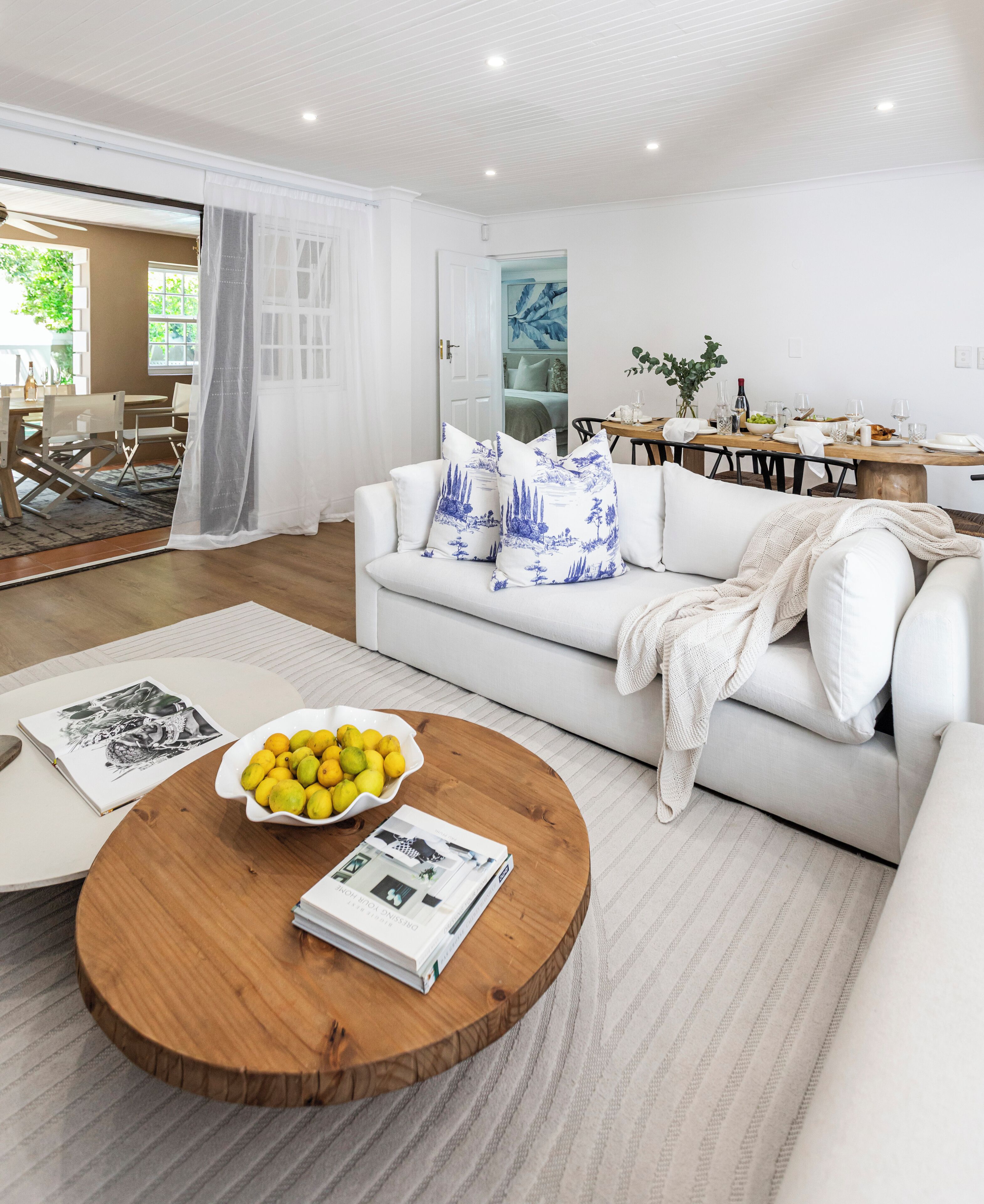 Winelands Mountain View Oasis - 3 Bedroom House, Gym, Pool, Cinema, Lounge, Bbq - Franschhoek