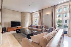 Télévision, espaces bureaux