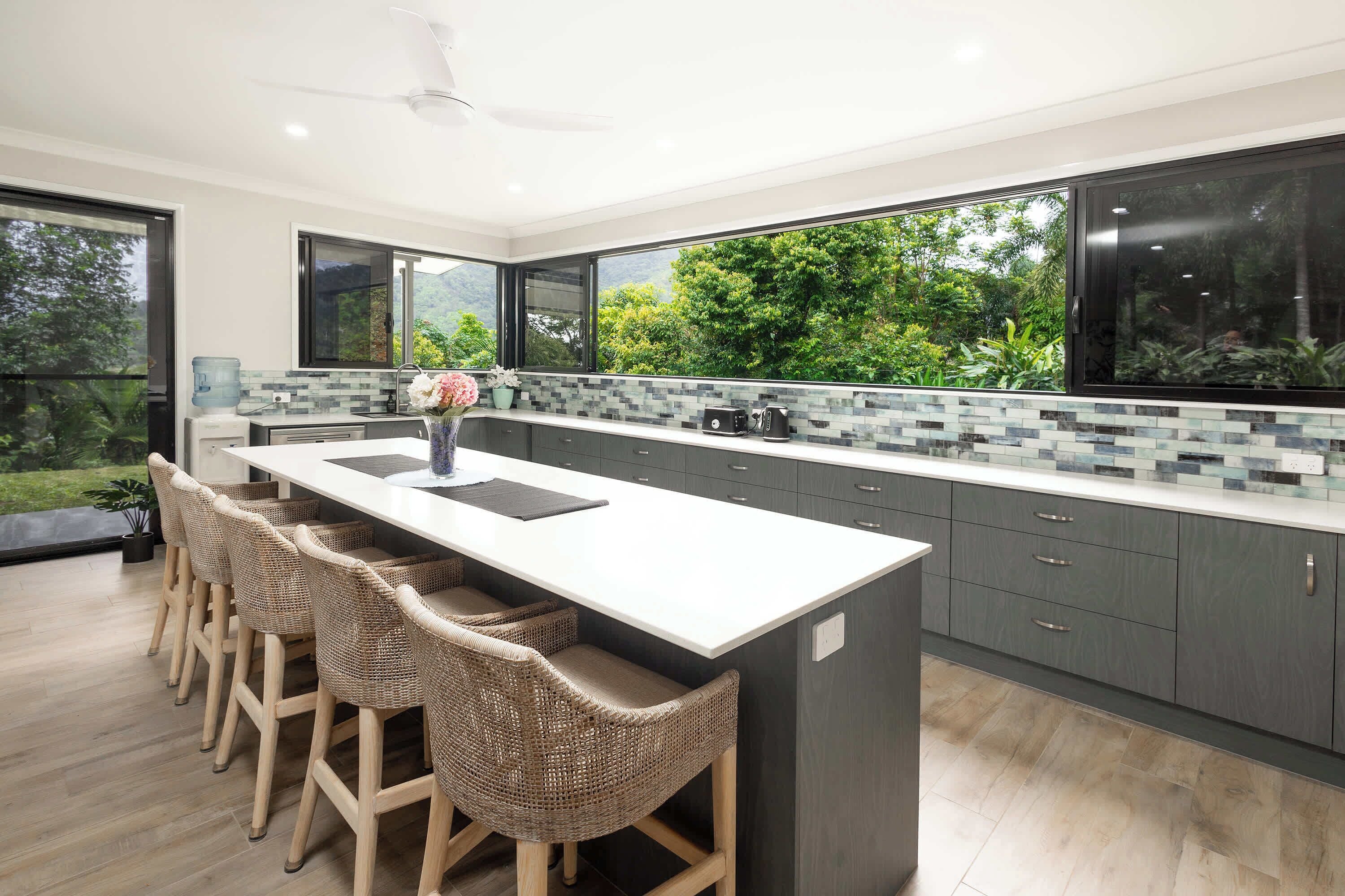 Rumah | 4 kamar tidur dan internet