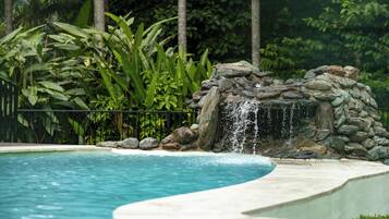 Rumah | 4 kamar tidur dan internet