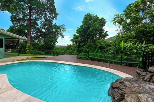 Barron Heights in Caravonica