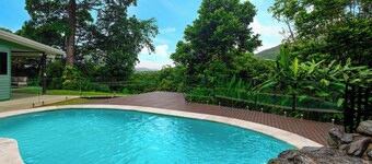 Barron Heights in Caravonica