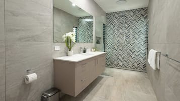 House | 4 bedrooms, Internet
