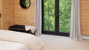 Suite | 3 bedrooms, Internet