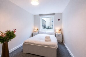 House - Spacious 2BR Flat - Bounds Green Private Parking (London)