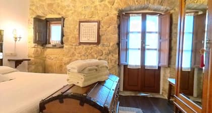 Rural House in Cabrales Picos de Europa with Mountain Views and Balcony