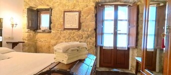 Rural House in Cabrales Picos de Europa with Mountain Views and Balcony