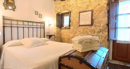 Rural House in Cabrales Picos de Europa with Mountain Views and Balcony