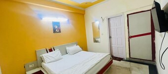Roomshala Hotel Blue Inn Noida Sector 51