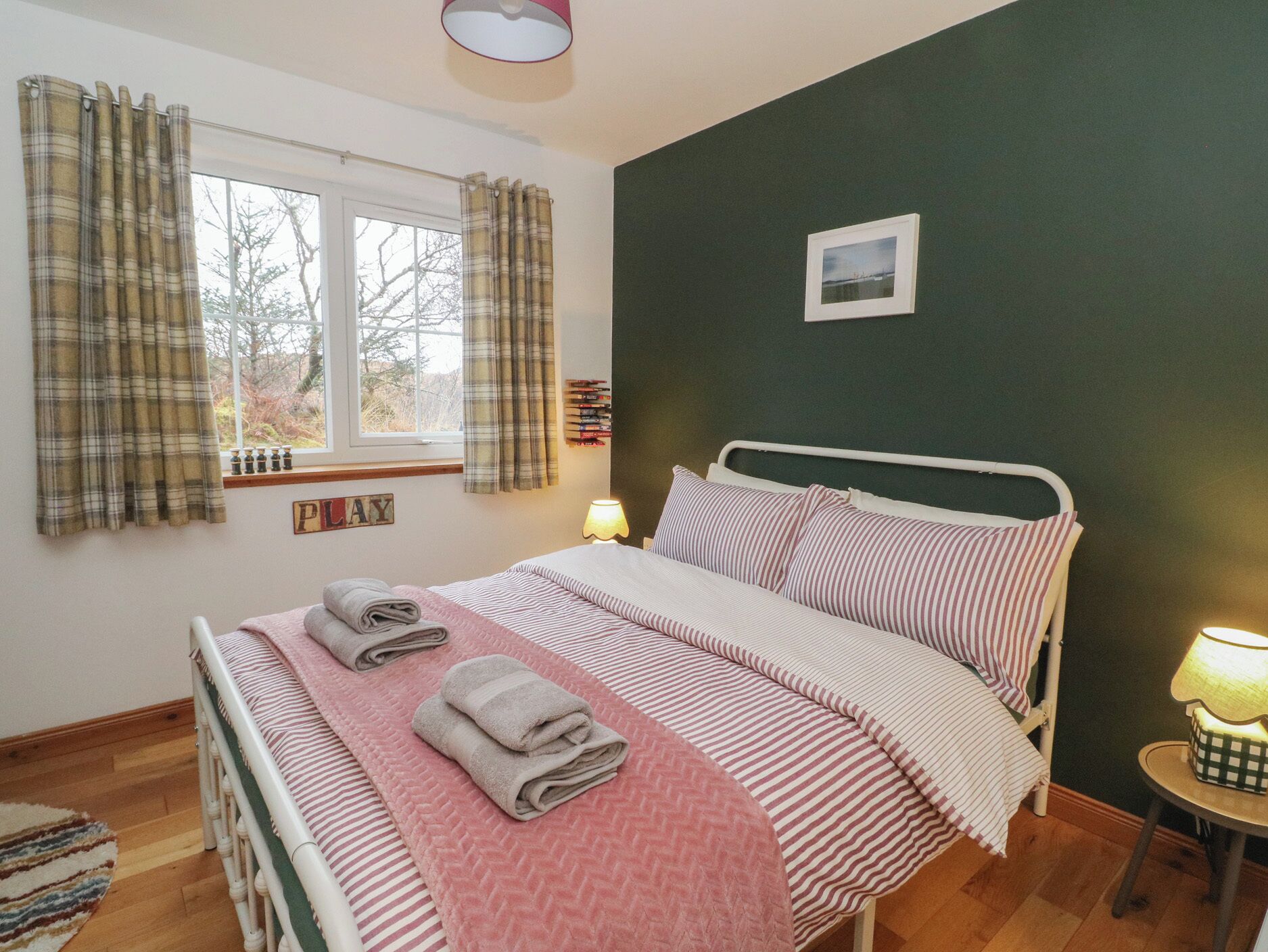 3 bedrooms, individually decorated, individually furnished, free WiFi