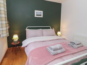3 bedrooms, individually decorated, individually furnished, free WiFi - Doire An Daimh (Acharacle)