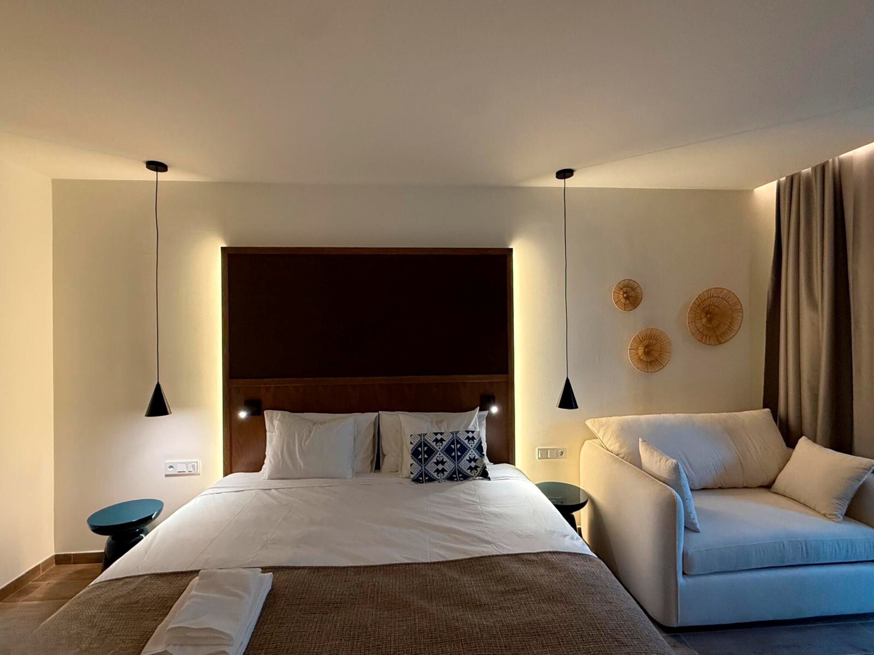 In-room safe, desk, free cribs/infant beds, free WiFi