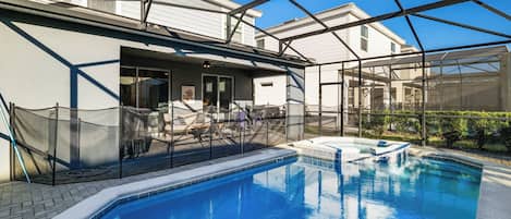 House (5 Bedrooms) | Front of property