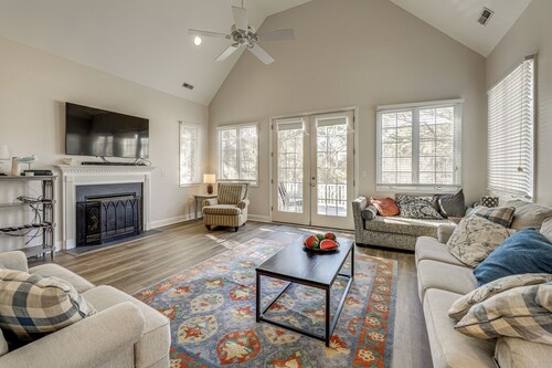 1 Mi to Bethany Beach: Family Home on Golf Course!