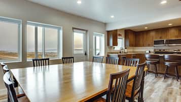 House (Multiple Bedrooms) | Interior