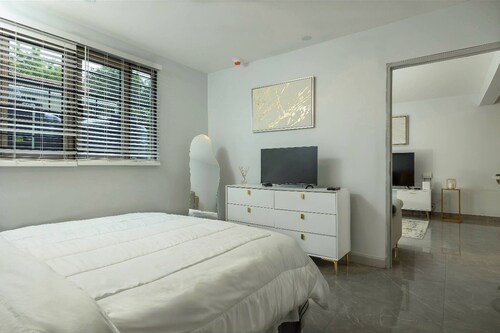 Luxury Suites #####2