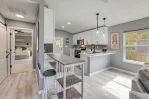 Interior - Welcome Home! St. Augustine Escape 1 Mi to Dtwn (St. Augustine)