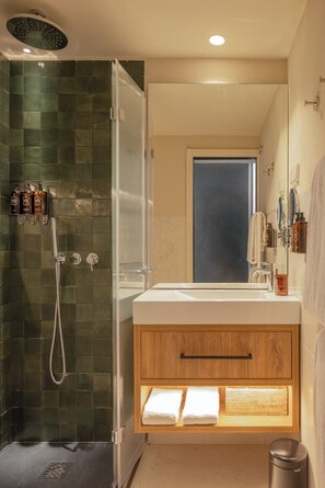 Bathroom - POSTCODE Chueca (Madrid)