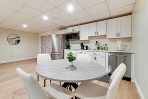 Apartment (1 Bedroom) | Front of property - Quiet Franklin Apt: Close to Parks & Museums (Franklin)
