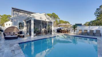 House (4 Bedrooms) | Front of property