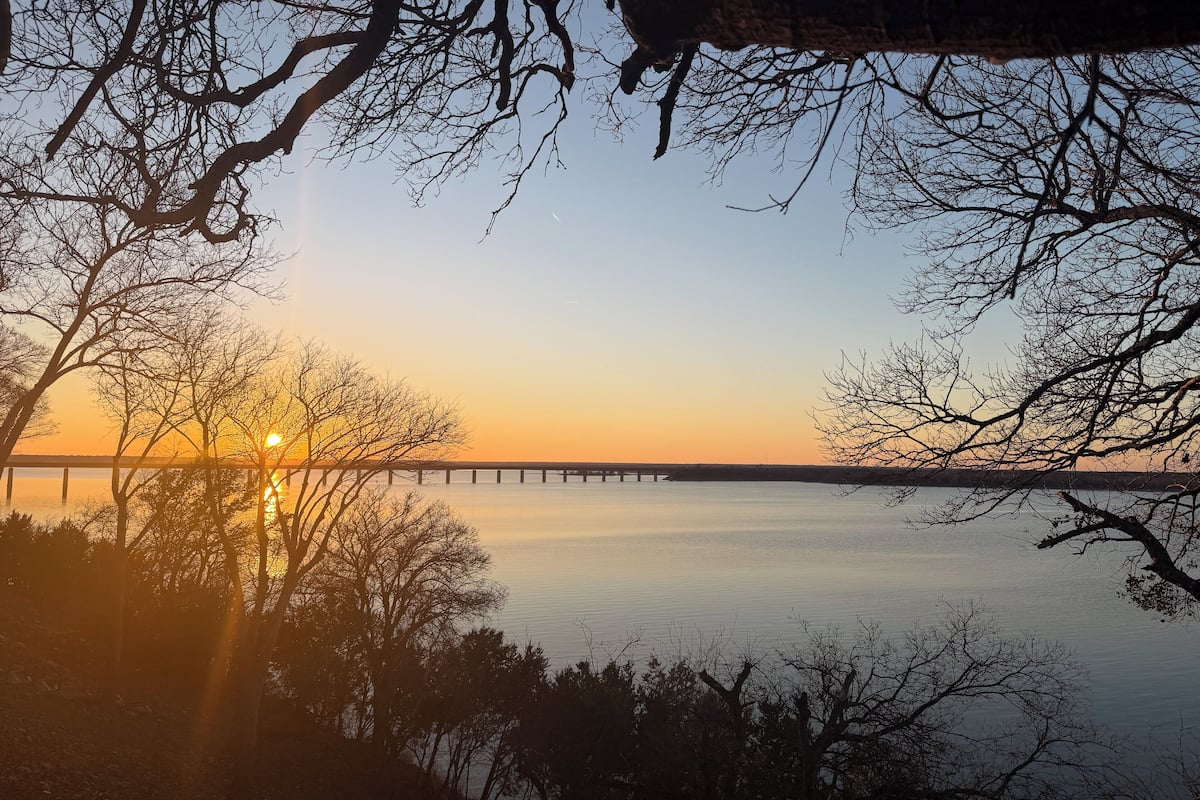 House (4 Bedrooms) | Front of property