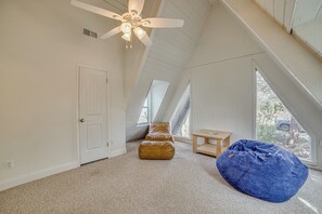 Interior - Deck w/ Sunset View: Group Getaway on Lake Whitney (Whitney)