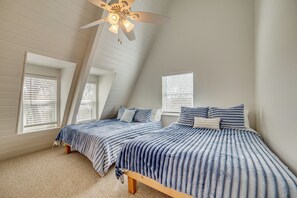 House (4 Bedrooms) | Interior - Deck w/ Sunset View: Group Getaway on Lake Whitney (Whitney)
