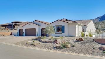 Apartment (0 Bedroom) | Interior