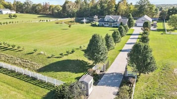 House (5 Bedrooms) | Front of property