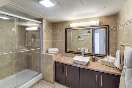 House (3 Bedrooms) | Interior. Stargaze & Unwind: Quiet Turpin Gem w/ Fenced Yard