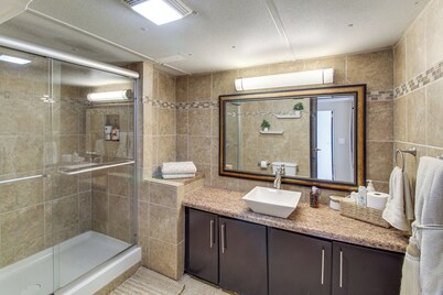 Stargaze & Unwind: Quiet Turpin Gem w/ Fenced Yard