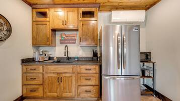 Apartment (0 Bedroom) | Interior