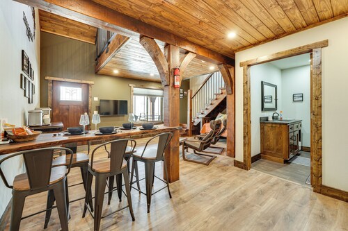 Riverside Galena Loft: Eagle Watching & Water View